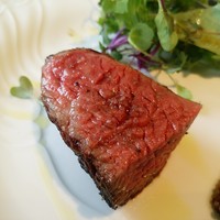 La Brianza - 上富良野産和牛モモ肉のグリル　有機野菜　リンゴビネガーマスタード
