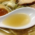 煮干鰮らーめん 圓 - スープ