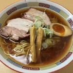 煮干鰮らーめん 圓 - 「昔ながらのラーメン」700円