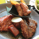 Yakiniku Toraji - ランチセットの肉