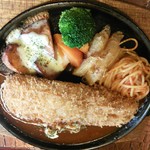 Cafe & Restaurant ひまわり - ポークカツ・ご飯・スープ・サラダ