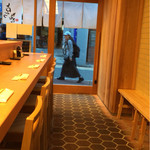 とんかつひなた - 素敵なカウンター席