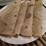 インド＆バングラデシュ料理 ショナルガ - アタ・ルティ（全粒粉の薄焼きパン）:チャパティとも言う