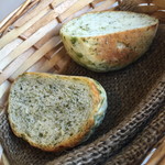 Tanterisa 笑多 - ランチＢコース（２，５００円）の『パン』２０１６年１月