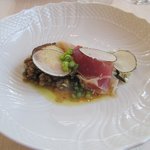 ヴィラ・アイーダ - アミューズ