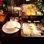 ベトナミーズ・シクロ - チェーバー。デザート食べ放題