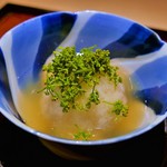 富小路 やま岸 - 道明寺饅頭（桜風味）花山椒