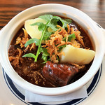 ドイツパンとワインの店 リープリング - 牛モモ肉のグラ―シュ（パプリカ煮込み）