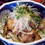 江ノ島小屋 - まかない丼は「スズキ・鯖・ワラサ」の３種が入った地魚のなめろう！