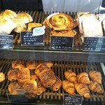 ベーカリー&レストラン沢村 - パンたち