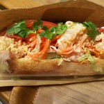 ベーカリー&レストラン沢村 - エビマヨバインミー