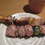 Yakitori Ibushi Za - 焼鳥のお肉は新鮮なだけでなくて大きな鶏肉が使ってあって食べ応えも充分でした。