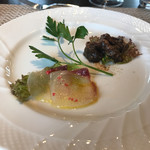 ミラコロ 伊豆高原 地元食材イタリアン - 白身魚のカルパッチョと烏賊の墨煮（2017春）