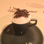 MAVO - はじまりはたまご
      ・卵黄コンフィ、スモークイクラ、林檎、菜の花、胡桃、クルトン、鮎の魚醤の泡