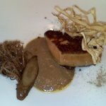 ル・ジュー・ドゥ・ラシエット  - フォアグラのポワレ　牛蒡のピューレ、フリット、きんぴら