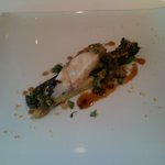 ル・ジュー・ドゥ・ラシエット  - 山口県萩産ハタのロースト　ブルーノワセットソース　カラスミ風味