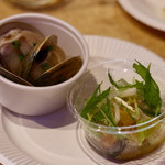 波へい - はまぐりのスパークリング蒸し＆さわらの柑橘のサラダ