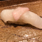 稲城 ヨロシク寿司 - ほしかれい、エンガワ