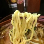 とりぱん - みそDX(でらっくす)、麺リフト