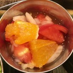 スパイス料理ナッラマナム - トマト・新玉葱・デコポンの和え物サラダ風