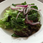 ベーカリー&レストラン沢村 - ピッツァメニューのサラダ