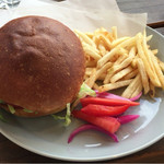 ベーカリー&レストラン沢村 - SAWAMURA特製ハンバーガー 1590円