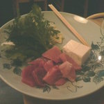 Yoshi Ume - なぎま鍋のマグロ