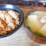 ろばたやき山ろく - ダゴ汁と炊き込みご飯