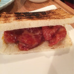 炭火焼肉 だいじゅん - 幸せロースサンドした所