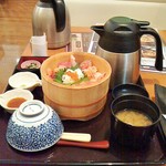 Ohitsugohan Shirokujichuu - 海の彩りおひつご飯。