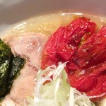 RAMEN CiQUE - 焼きトマトの太陽の赤が良い
