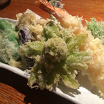 蔵の坊 - 山菜の苦味が堪らん天ぷら