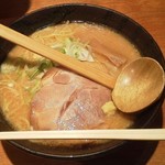 伝丸 - 「濃厚味噌ラーメン大盛」（税込720円、2017年）