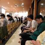 ことぶき寿司 - 待機客多数