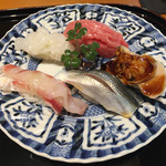 赤烏賊、トロ、鯛、小肌、煮蛤