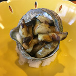 福寿司 - 巨大サザエ