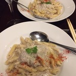 エ パタティ エ パタタ - 椎茸ペンネ２皿