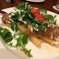 Serafina NEW YORK さいたま新都心店 - 厚切りの鶏肉の下にフライドポテトが隠れてる！