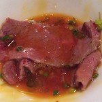 酒盃 - ローストビーフ黄身まぶし
