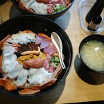 海鮮丼 若狭家 - 大漁海鮮丼