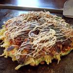 Okonomiyaki Teppanyaki Tokugawa - お好み焼 鉄板焼 徳川 福山東深津店（カキ入りお好み焼）