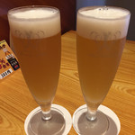 スギモト - サッポロの無濾過の生ビール「白穂乃香」700円。