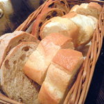 ワインハウス ブウション - テーブルブレッド各種