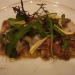 ル・ヴァンテール - アキレス腱、舌や首肉などのプレッセ 肩肉の生ハムと共にカルパッチョ仕立て