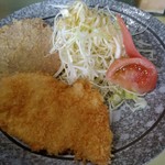 大豪 - 【2017.5.6(土)】ラーメン定食のカツ