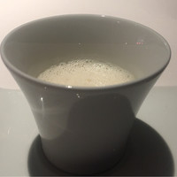 ヴァリノール - フロマージュブランのコクに玉葱の甘み、生ハムの出汁の旨味と旨みにみちあふれている。