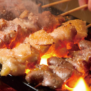 “Oyama Gamecock” is full of flavor♪ Enjoy a variety of exquisite chicken dishes!