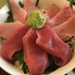 寿司酒場 すし屋の秀よし - まぐろ丼800円