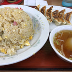 ラーメン まるとも - チャーハン・餃子