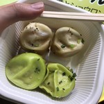 海鮮と豚肉２種盛りセットの焼き小籠包（4個620円）_2017年4月